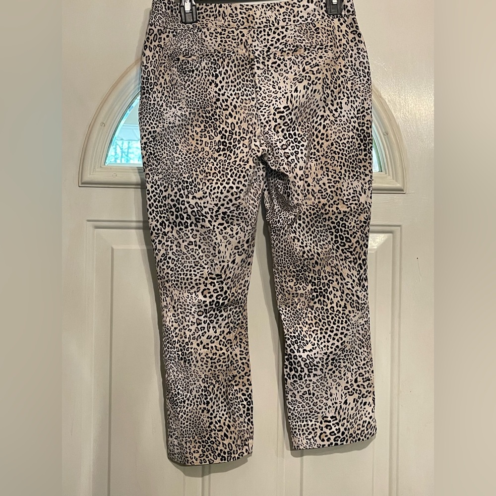 Chico’s Animal Print Leopard Capri Pants